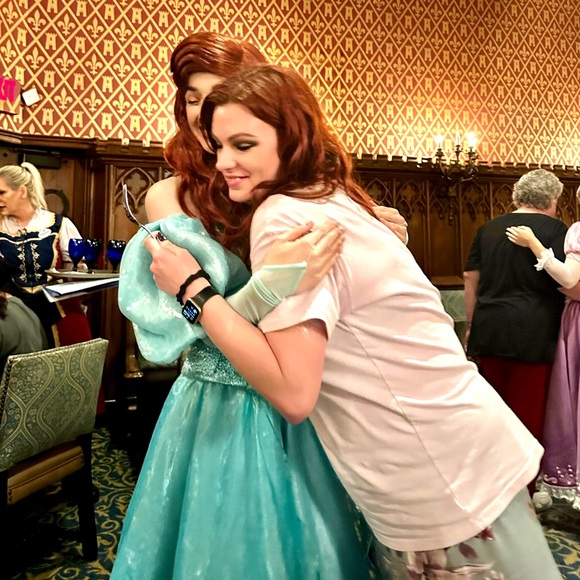 Hi!! I'm Crys Its so nice to meet you! - Picture 5 of 7